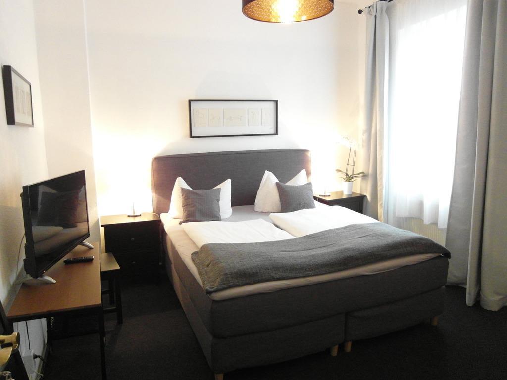 Hotel Frankfurter Hof Лимбург-на-Лане Екстериор снимка