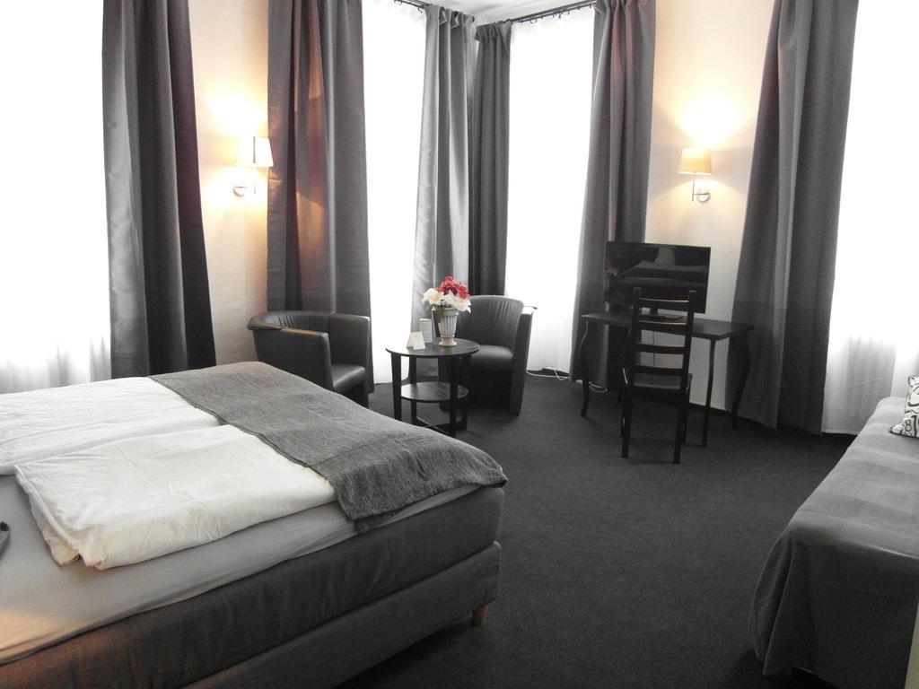 Hotel Frankfurter Hof Лимбург-на-Лане Екстериор снимка