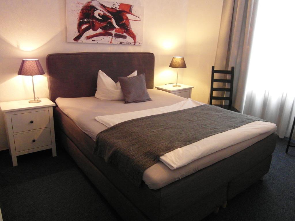 Hotel Frankfurter Hof Лимбург-на-Лане Екстериор снимка